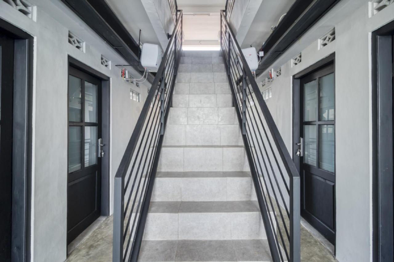 Reddoorz Syariah Near Galeria Mall Yogyakarta Luaran gambar